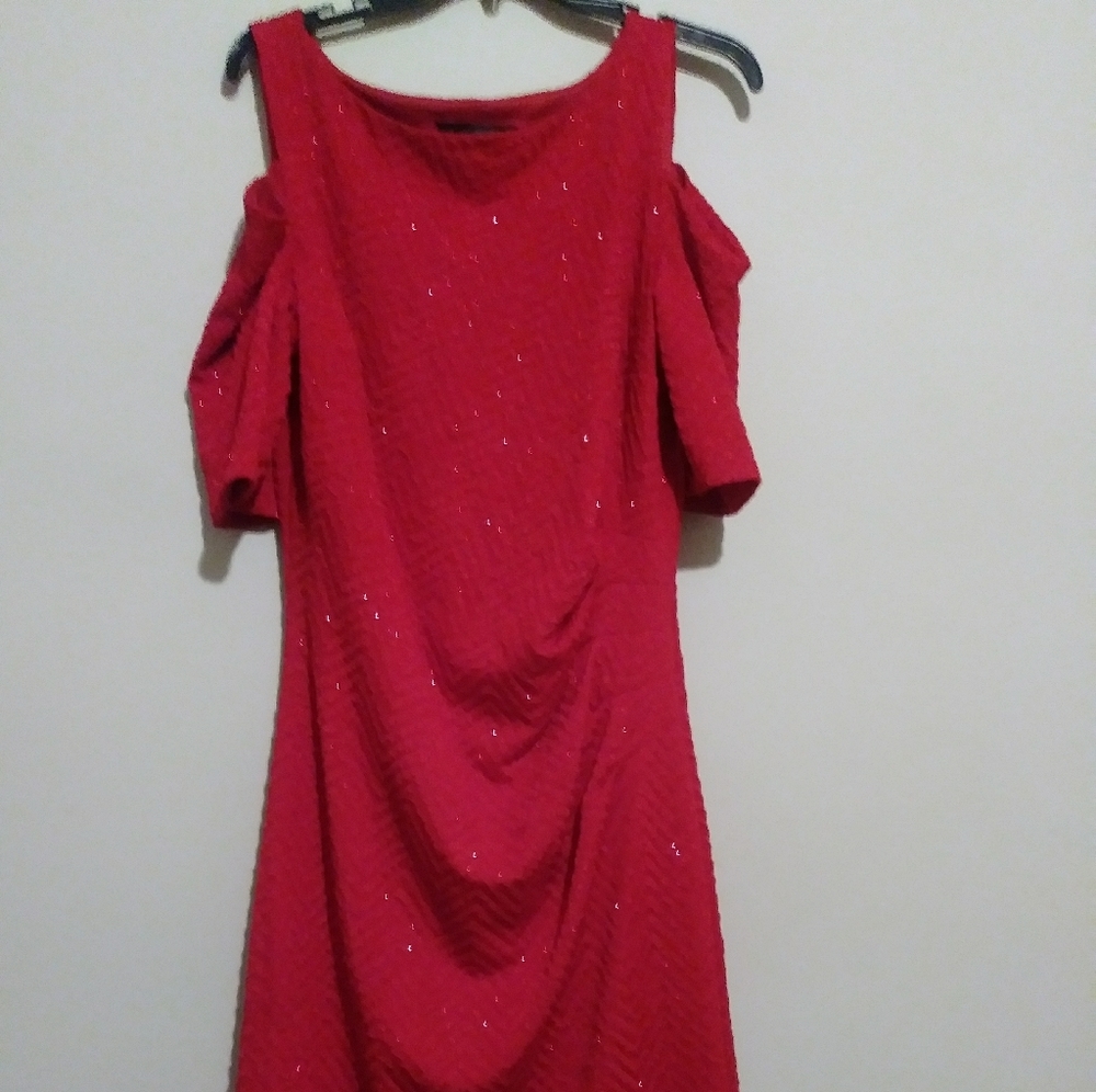 Scarlett red dress